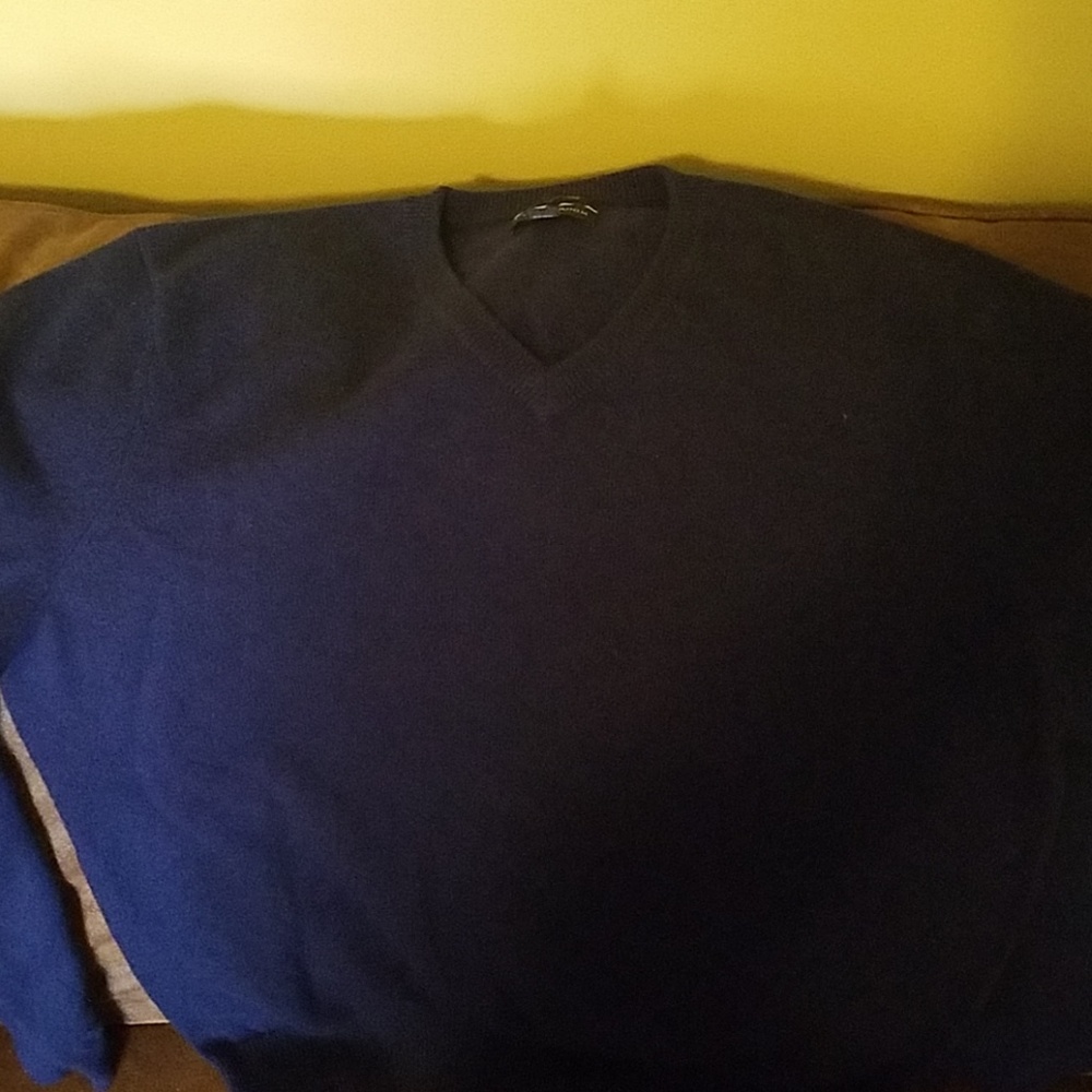 Cashmere lightweight sweater